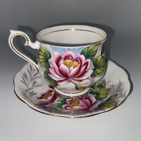 Royal Albert Flower of the Month Water Lily No. 7 Bone China Cup & Saucer Set - Picture 11 of 11
